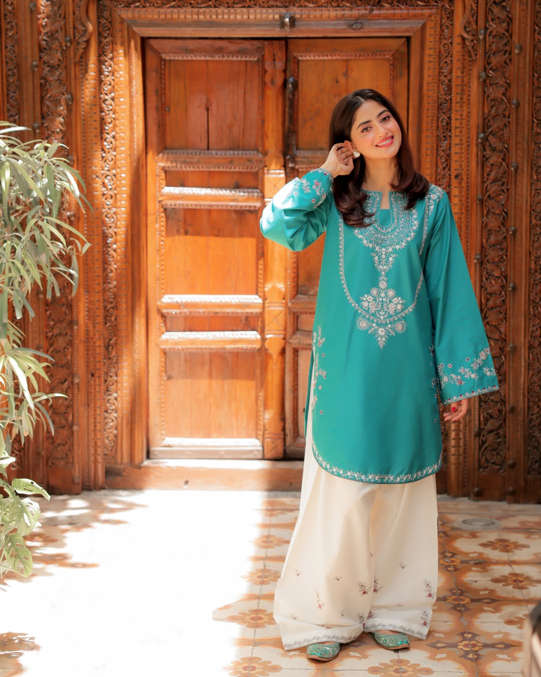 PARISA 2-PIECE