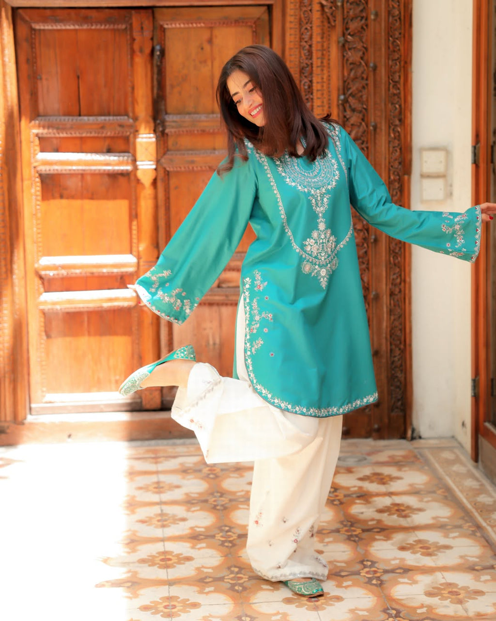 PARISA 2-PIECE