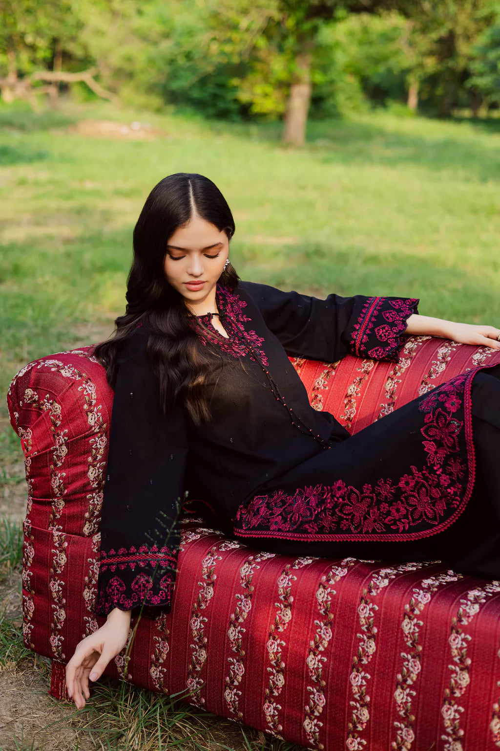 Husn 2-PIECE