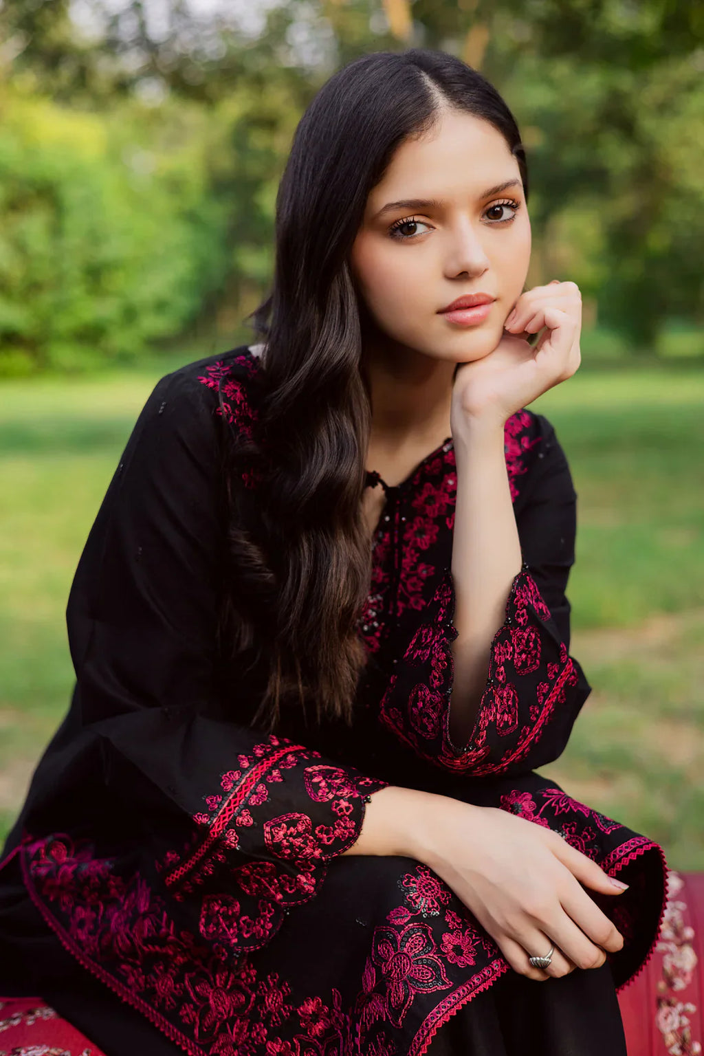 Husn 2-PIECE