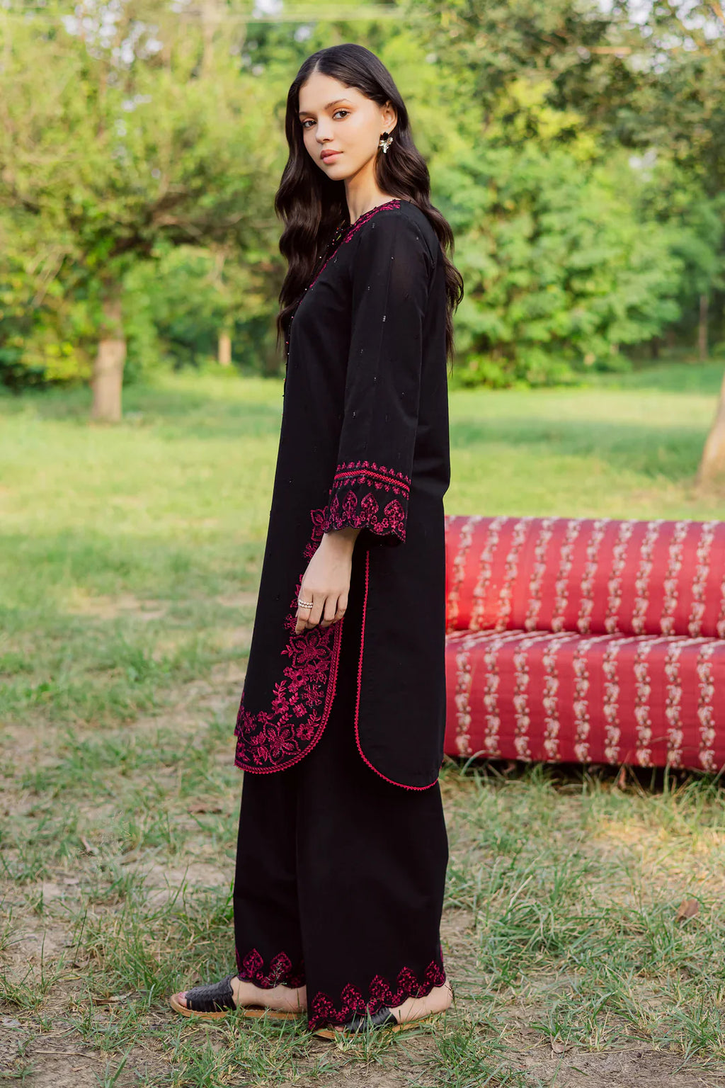 Husn 2-PIECE