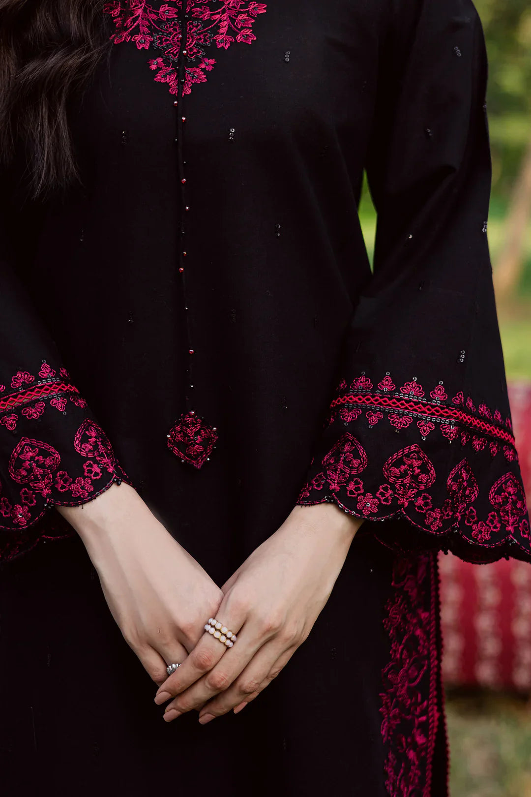 Husn 2-PIECE